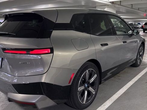 Used 2023 BMW iX xDrive50 w/ Premium Package image 3