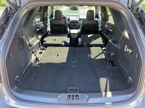Used 2025 Ford Explorer ST AWD/4WD image 31