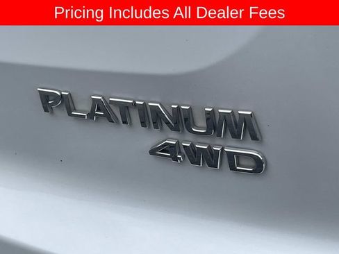 Used 2025 Nissan Pathfinder Platinum AWD/4WD image 8