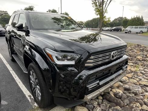Used 2025 Toyota 4Runner Limited AWD/4WD image 1