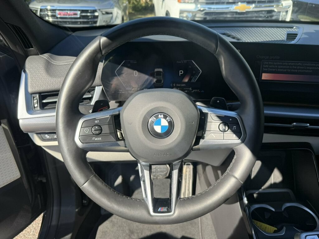 Used 2026 BMW X2 xDrive28i w/ M Sport Package AWD/4WD image 5