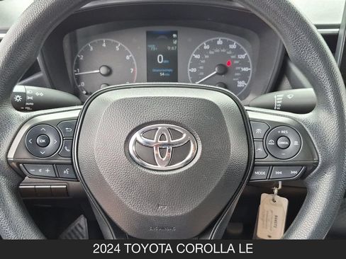 Used 2024 Toyota Corolla LE FWD image 12