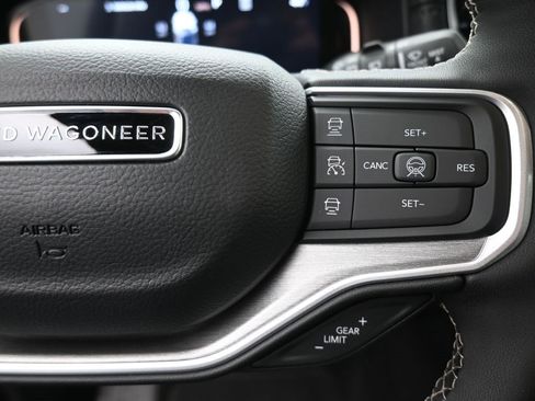 New 2026 Jeep Grand Wagoneer 4WD image 2