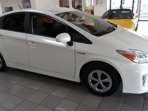 Used 2013 Toyota Prius SEDAN image 5
