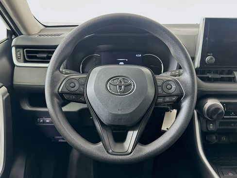 Used 2025 Toyota RAV4 LE image 17