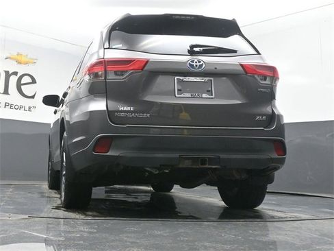 Used 2019 Toyota Highlander XLE image 55