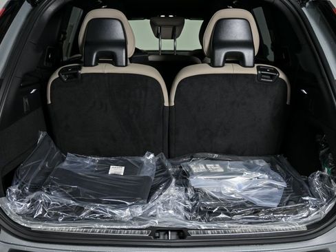 New 2026 Volvo XC90 B6 Plus w/ Protection Package Premier image 32