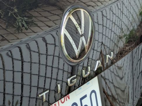 Used 2024 Volkswagen Tiguan Wolfsburg Edition AWD/4WD image 5