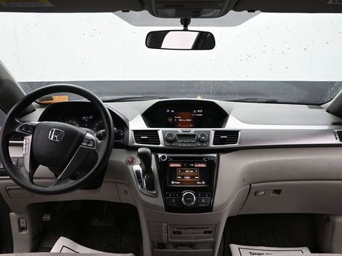 Used 2016 Honda Odyssey SE image 14