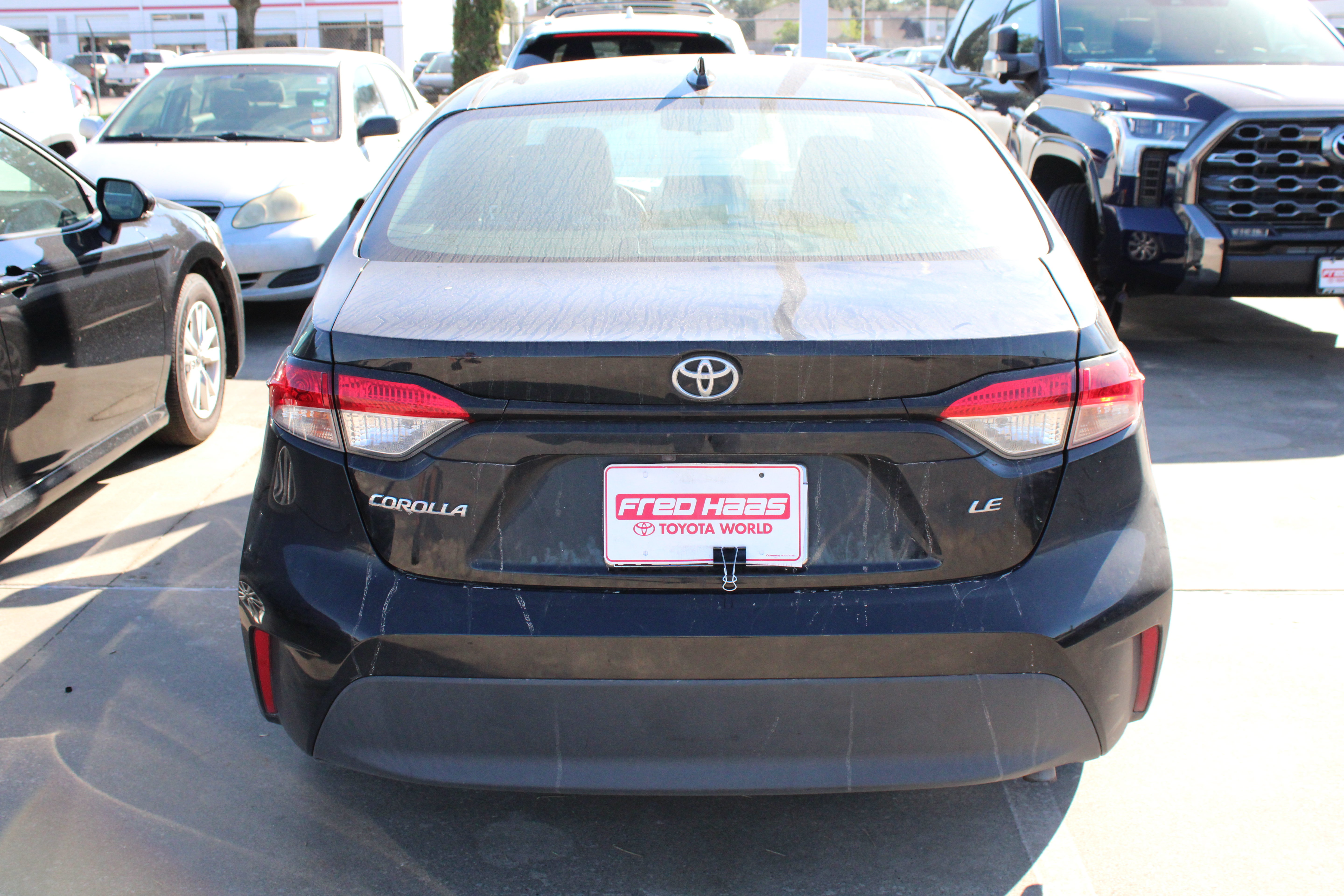 Used 2023 Toyota Corolla LE FWD image 8