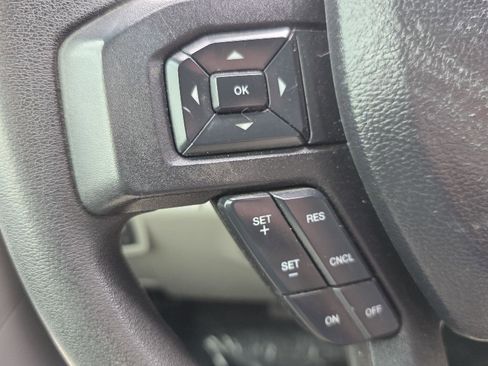 Used 2018 Ford F250 XLT w/ Snow Plow Prep Package AWD/4WD image 14