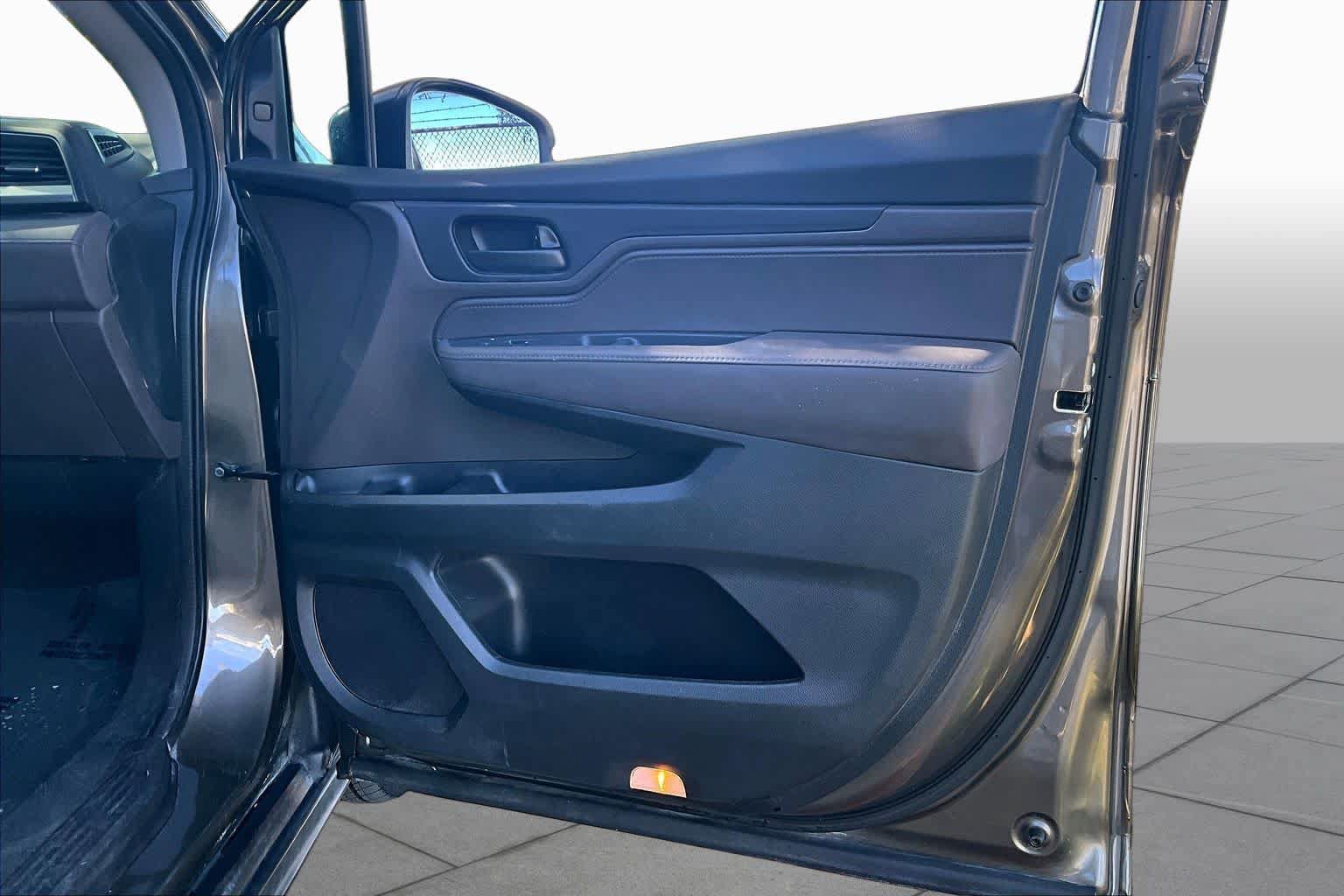 Used 2018 Honda Odyssey EX image 23