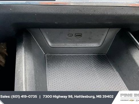 Used 2025 Chevrolet Equinox RS w/ Safety and Technology Package image 22