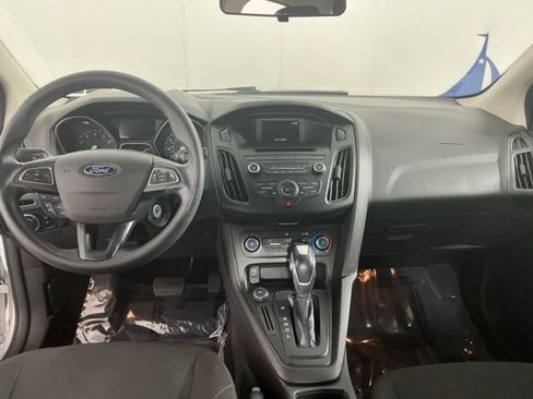 Used 2015 Ford Focus SE FWD image 33