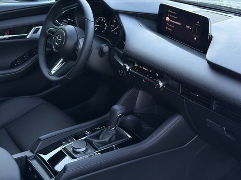 New 2026 MAZDA MAZDA3 Hatchback w/Premium Plus Pkg AWD/4WD image 9