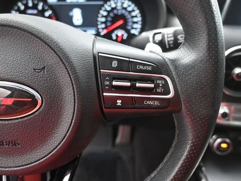 Used 2021 Kia Stinger GT2 image 26