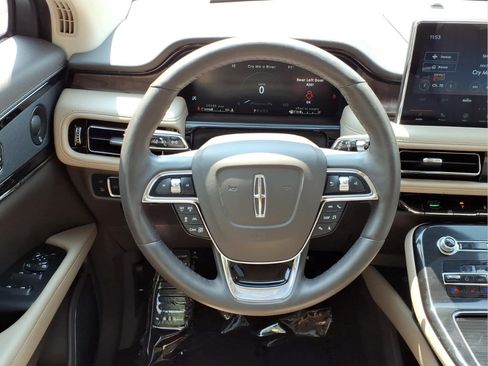 Used 2023 Lincoln Nautilus Reserve w/ Equipment Group 201A AWD/4WD image 12