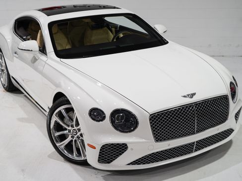 Used 2020 Bentley Continental GT AWD/4WD image 26