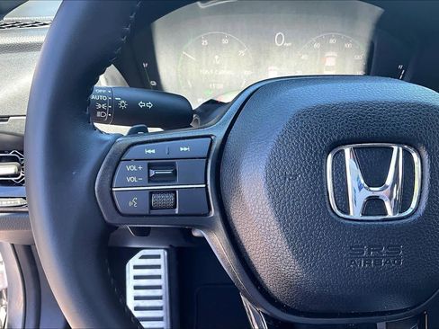 Used 2025 Honda Accord Sport image 24