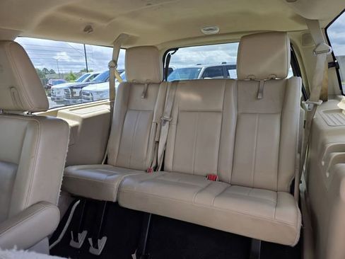 Used 2017 Ford Expedition EL Limited w/ Equipment Group 301A RWD image 18