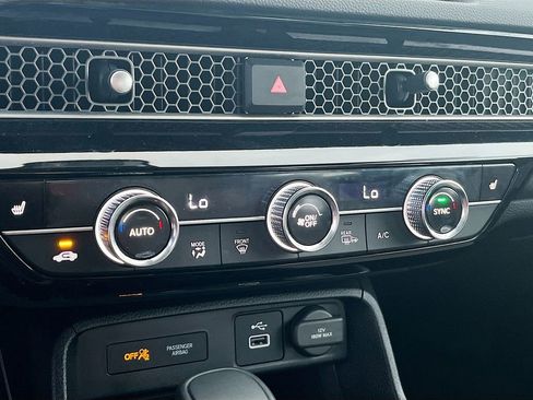 Used 2024 Honda Civic EX-L image 15