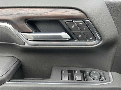 New 2026 GMC Sierra 1500 SLT image 59