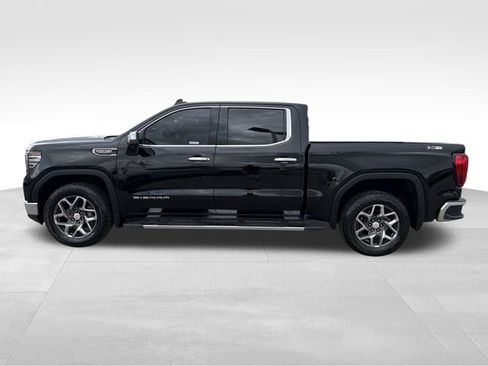 Used 2022 GMC Sierra 1500 SLT AWD/4WD image 4