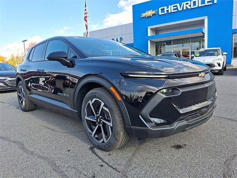 Used 2025 Chevrolet Equinox EV LT image 2