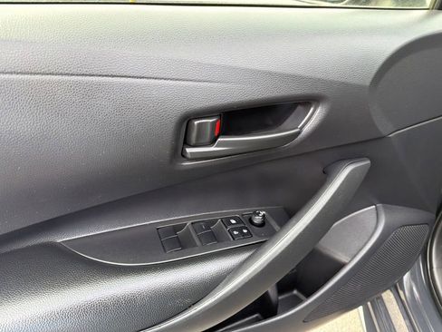 Used 2023 Toyota Corolla LE FWD image 21