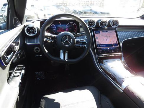 Used 2025 Mercedes-Benz C 300 4MATIC Sedan image 10