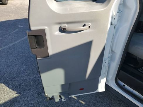 Used 2015 Ford Transit 350 XLT image 16