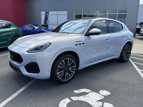 Used 2023 Maserati Grecale Modena AWD/4WD image 3