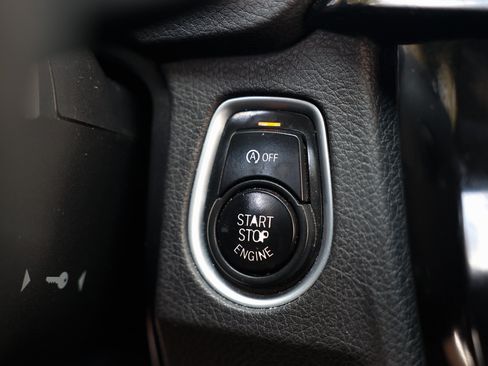 Used 2018 BMW 430i Convertible RWD image 33