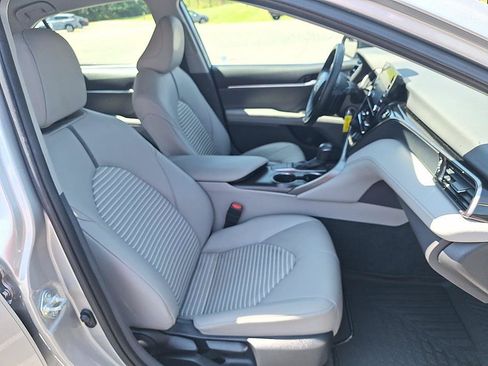 Used 2023 Toyota Camry SE FWD image 21
