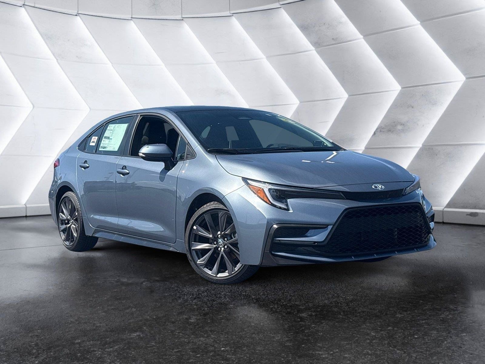 Used 2026 Toyota Corolla XSE FWD image 1