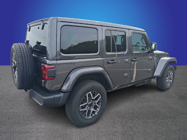 Used 2026 Jeep Wrangler Unlimited Sahara AWD/4WD image 4