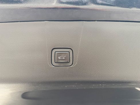 Used 2024 Chevrolet Traverse RS AWD/4WD image 26