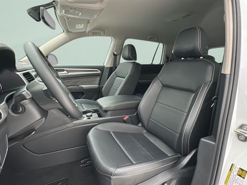 Used 2023 Volkswagen Atlas SE AWD/4WD image 15