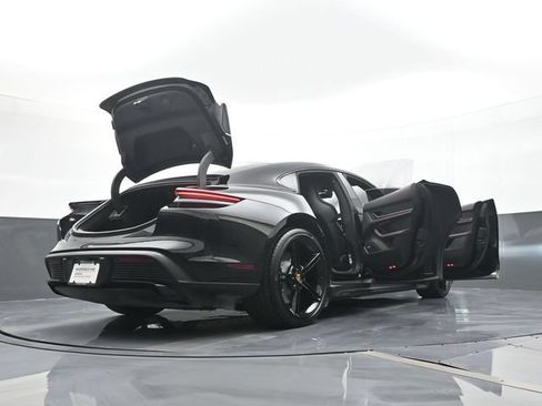 Certified 2024 Porsche Taycan GTS AWD/4WD image 28