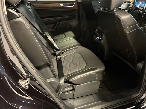 Certified 2024 Volkswagen Atlas SE image 12