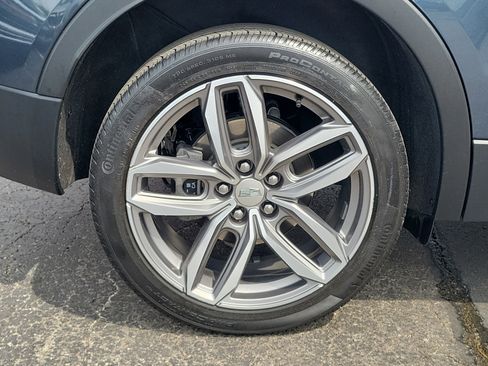 Used 2019 Cadillac XT4 Sport w/ Cold Weather Package FWD image 6