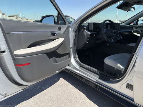 Certified 2025 Hyundai Sonata SEL image 10