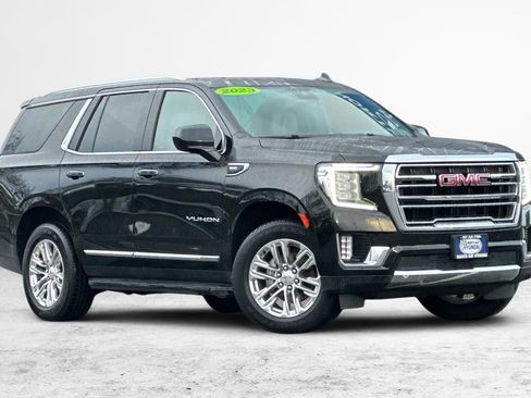Used 2023 GMC Yukon SLT image 2
