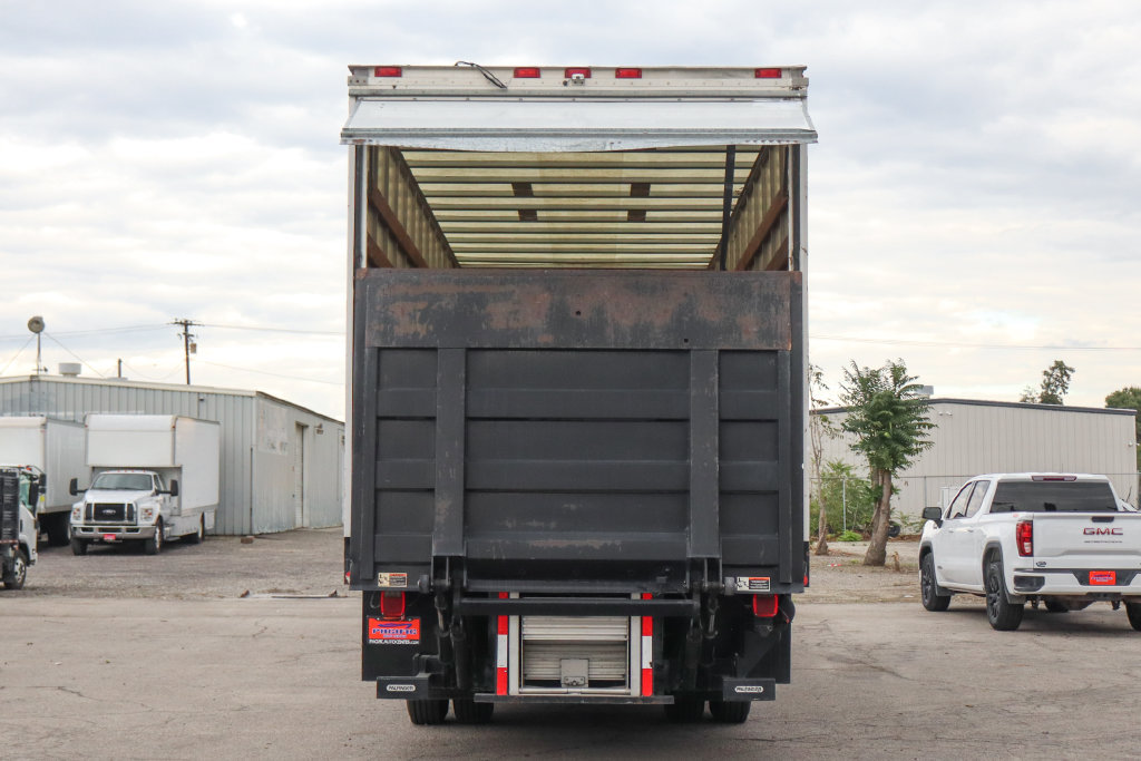 Used 2015 Ford F650 2WD Crew Cab Super Duty image 7