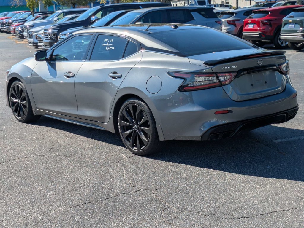 Used 2023 Nissan Maxima SR w/ Sport Mat Group FWD image 6