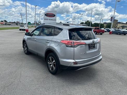 Used 2017 Toyota RAV4 XLE w/ Premium Special Value Package AWD/4WD image 5