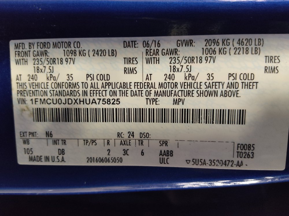Used 2017 Ford Escape Titanium FWD image 33