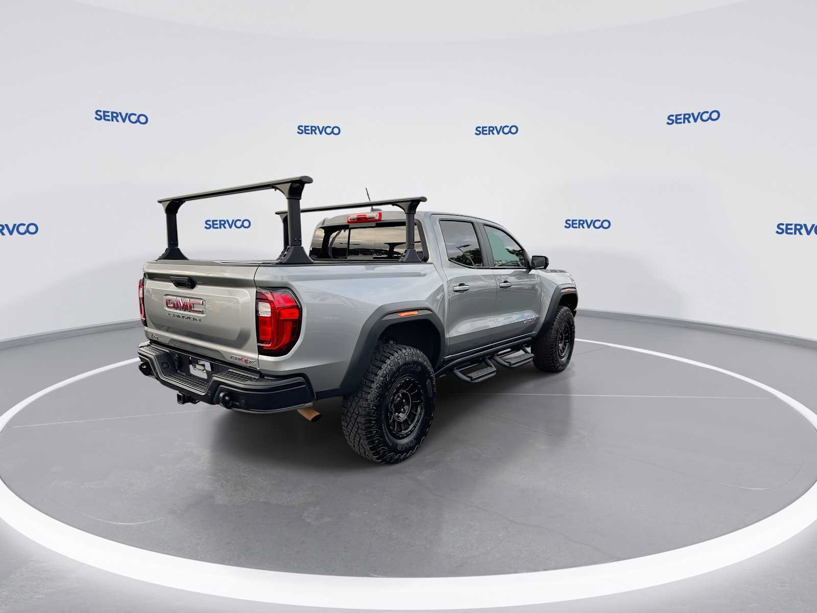 Used 2024 GMC Canyon AT4X w/ AT4X AEV Edition AWD/4WD image 8