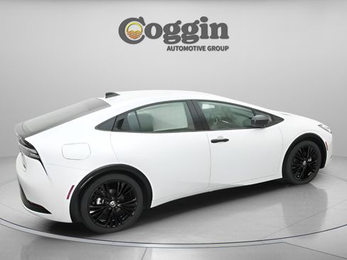 New 2026 Toyota Prius Plug-In Hybrid image 21