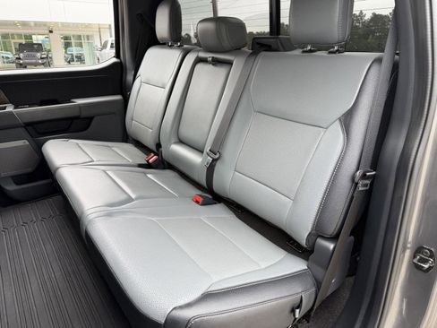 Used 2022 Ford F150 Lariat w/ Max Trailer Tow Package AWD/4WD image 17